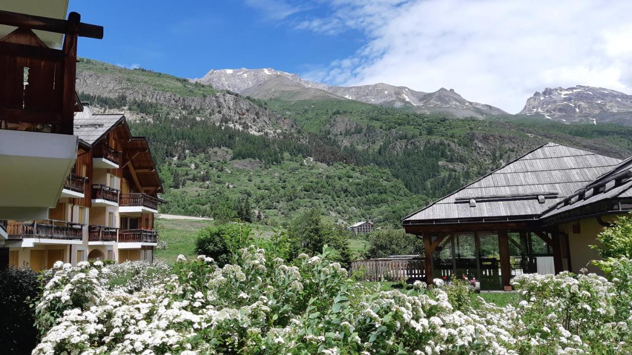 Appartements De La Chamoissiere Le Monetier-les-Bains Luaran gambar